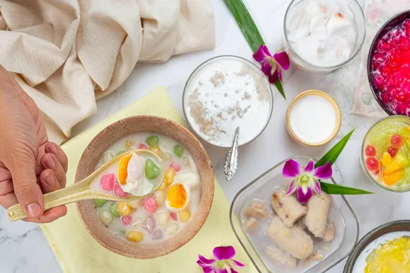 10 ไอเดียจัดโต๊ะอาหารสงกรานต์ สร้างความสุขในครอบครัว 