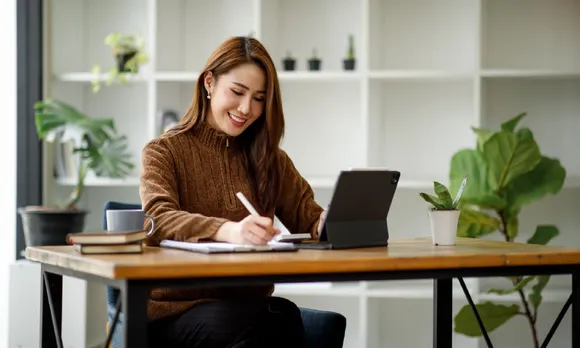 มุมทำงานในบ้านสำหรับ Freelance และ Startup